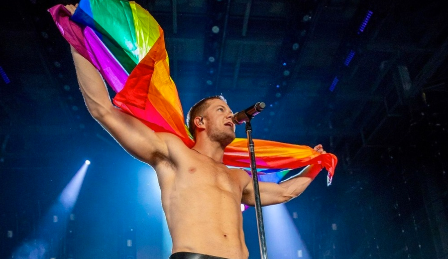 Vocalista-do-Imagine-Dragons-doa-casa-para-ONG-LGBTQmais