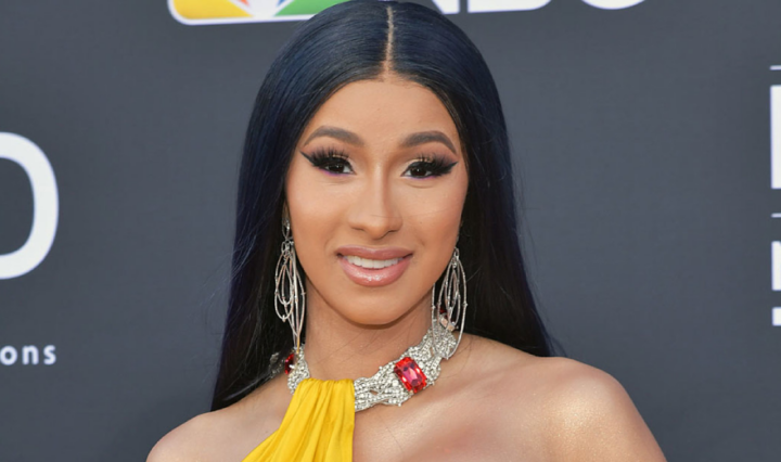 Cardi-B-se-torna-primeira-rapper-feminina-a-ficar-200-semanas-nas-paradas-da-Billboard