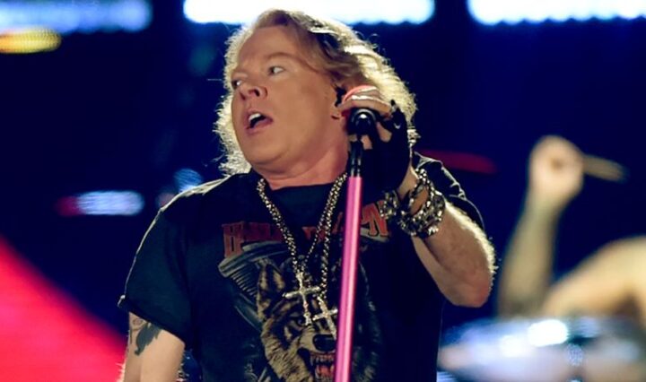 Axl-Rose-pede-desculpa-aos-fas-e-disse-que-esta-com-problemas-na-voz